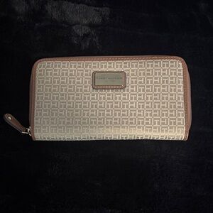 Tommy Hilfiger Tan and Brown Logo Wallet